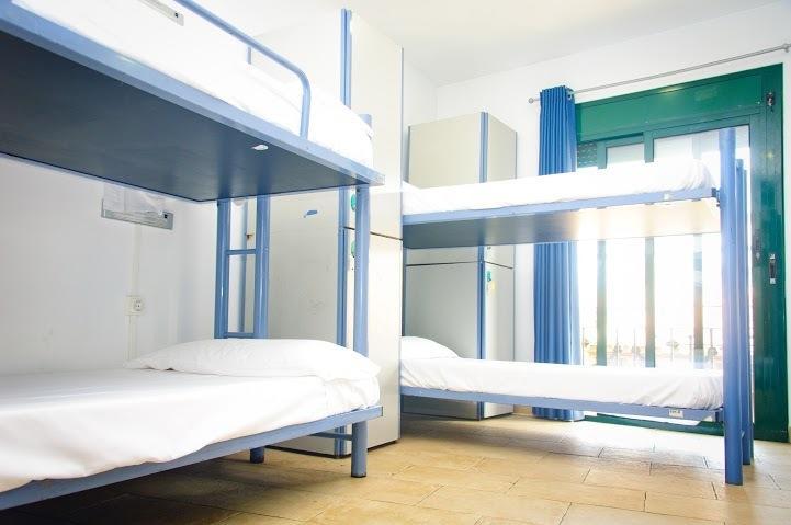 Center-Ramblas Guest House Барселона Екстериор снимка